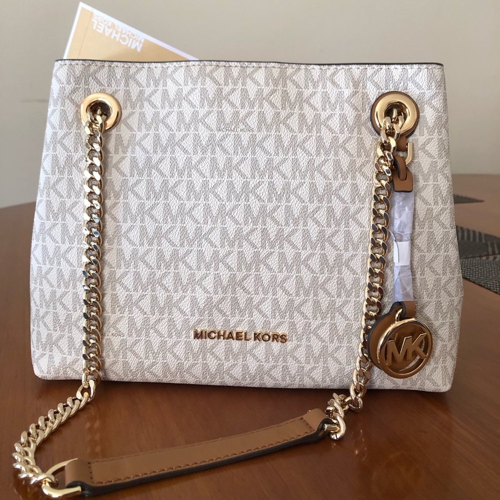 MK Jet Set Chain Medium Signature Messenger Bag